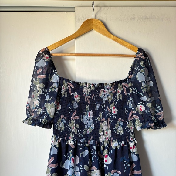 Aritzia Wilfred Laken Mini Chiffon Dress in Navy Floral Pattern - Picture 6 of 13